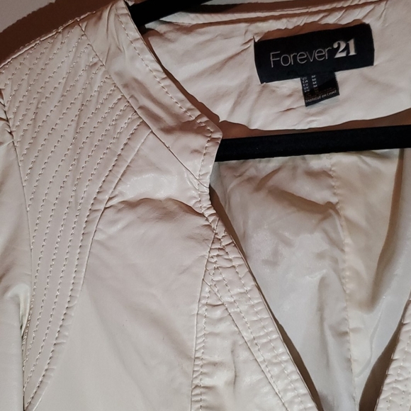 Jacket - Picture 2 of 4